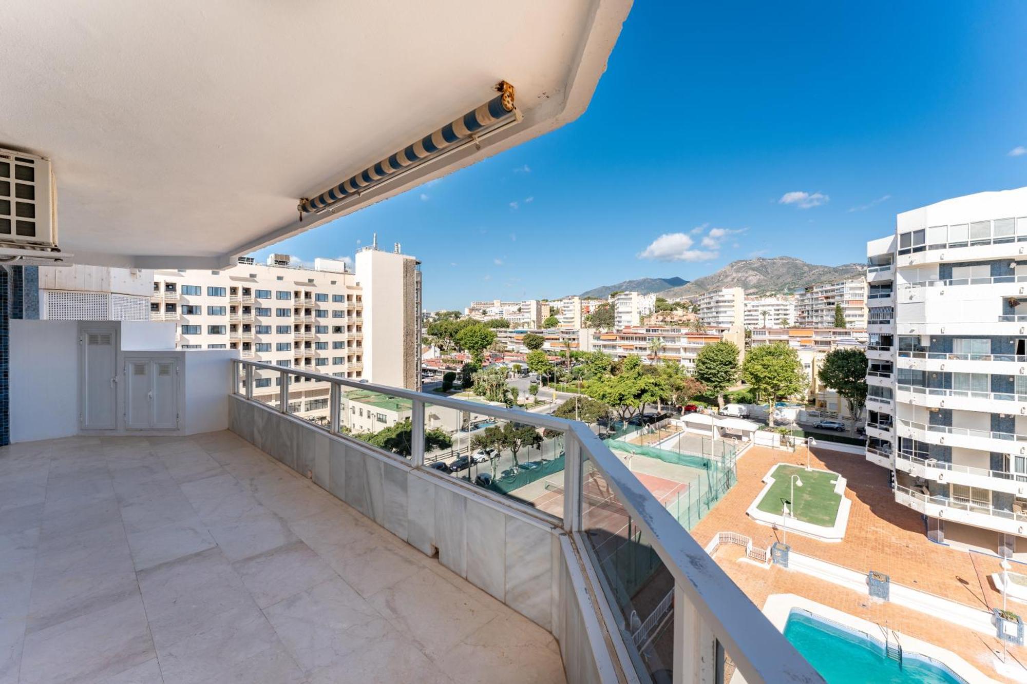 Tropico Carihuela View & Parking Daire Torremolinos Dış mekan fotoğraf